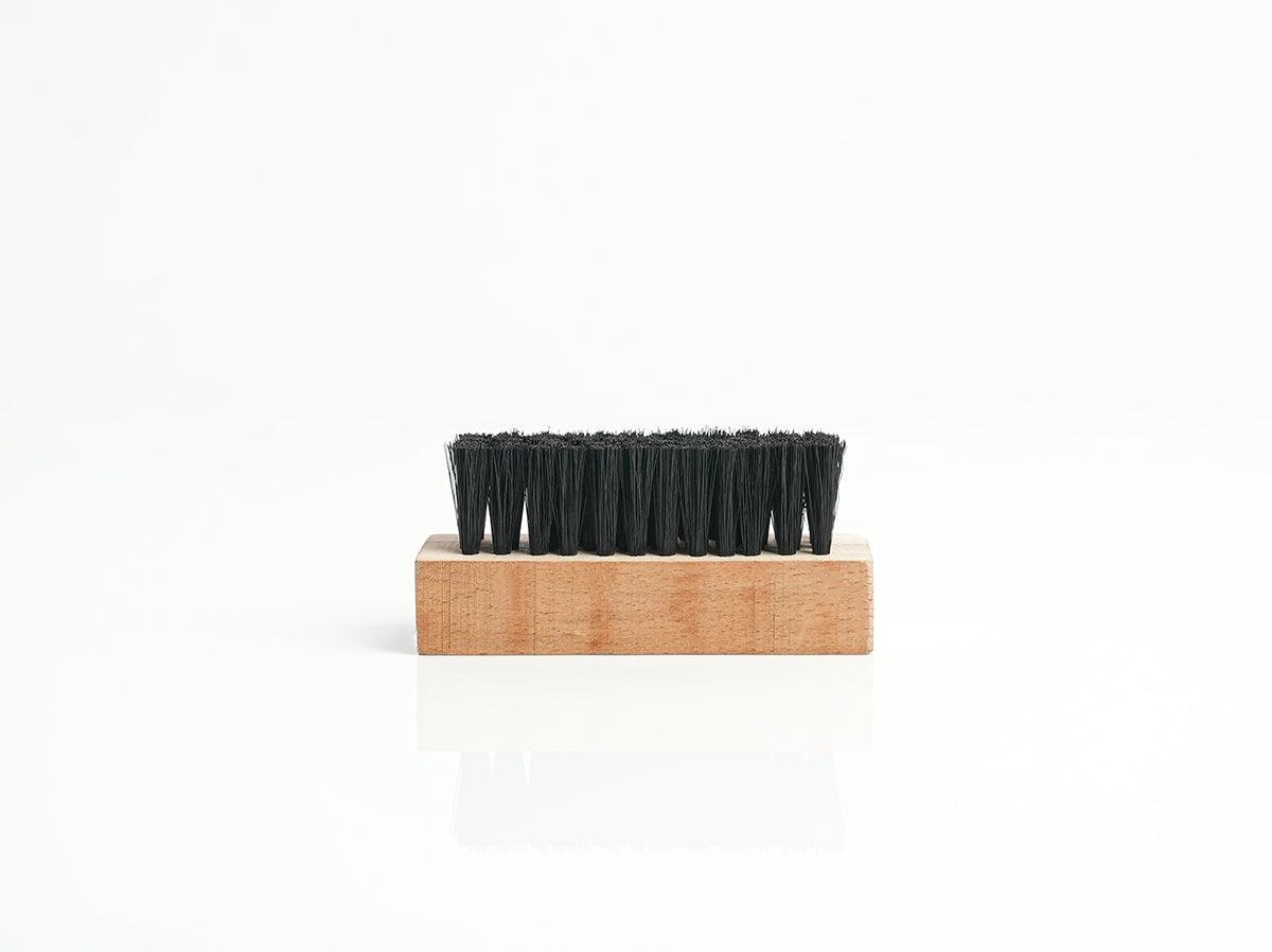 Magic Brush - For mesh/knit (soft bristles) - Sneads